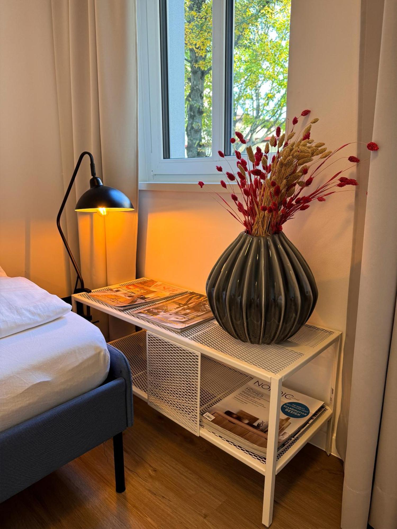 Carl Von Aurora Apartment *